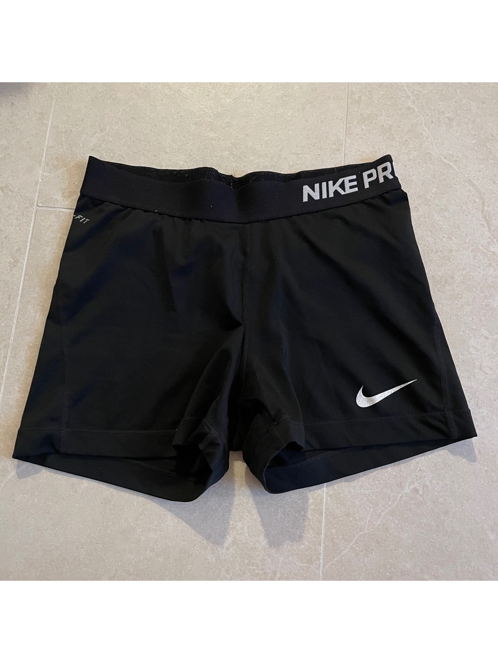 Nike pro black shorts 3”